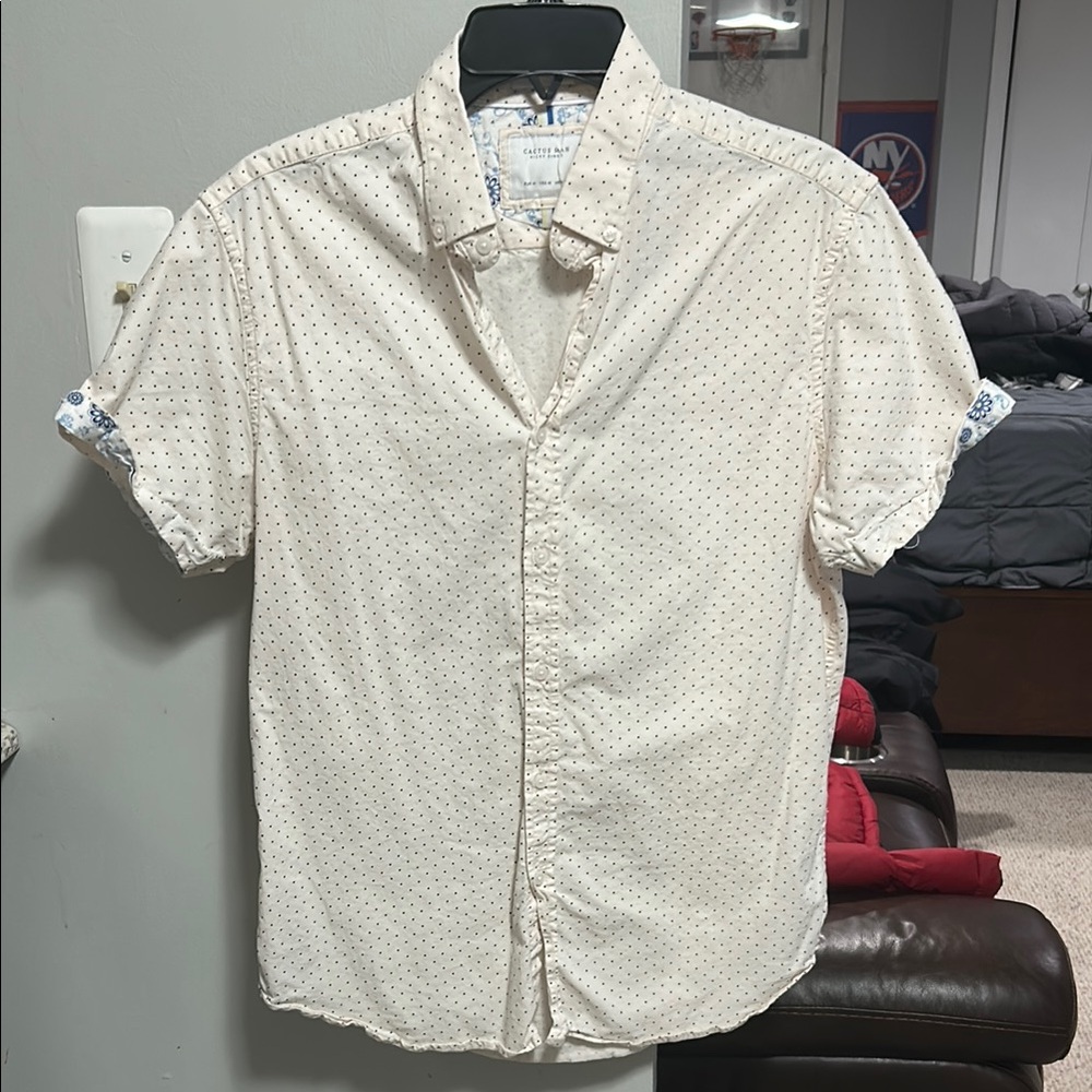 Cactus Cream Casual Button Down Shirt with Textured Short Sleeves